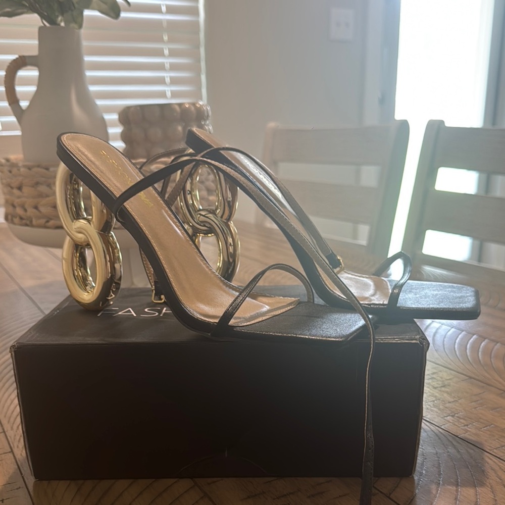 Fashion Nova Black and Gold Heels with Architectural Heel